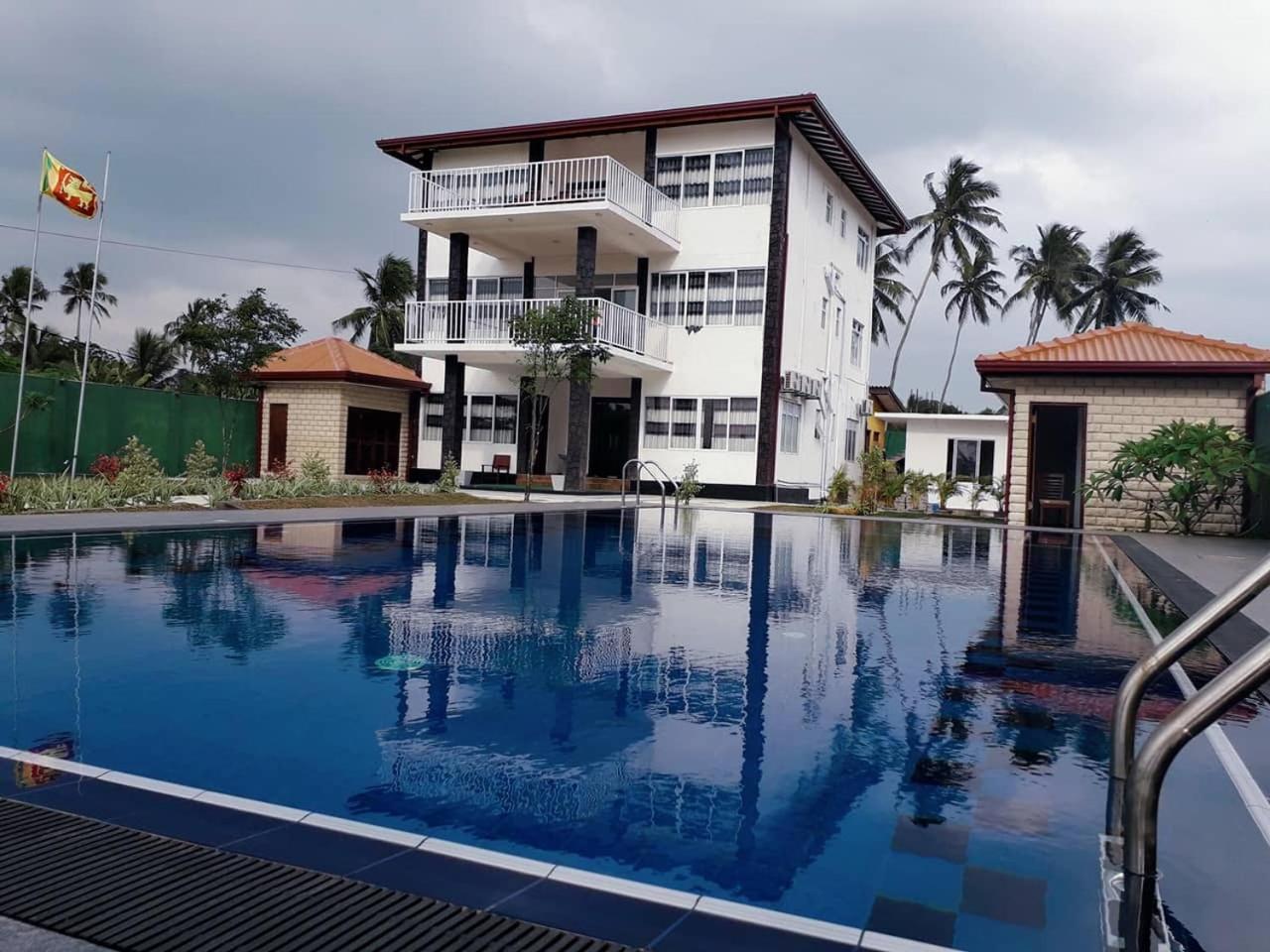 Blue Beach Villa Wadduwa Εξωτερικό φωτογραφία