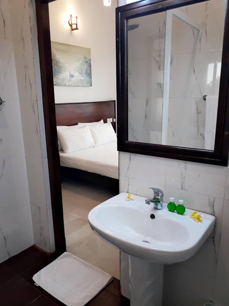 Blue Beach Villa Wadduwa Εξωτερικό φωτογραφία